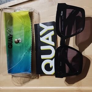 Quay fools gold sunglasses